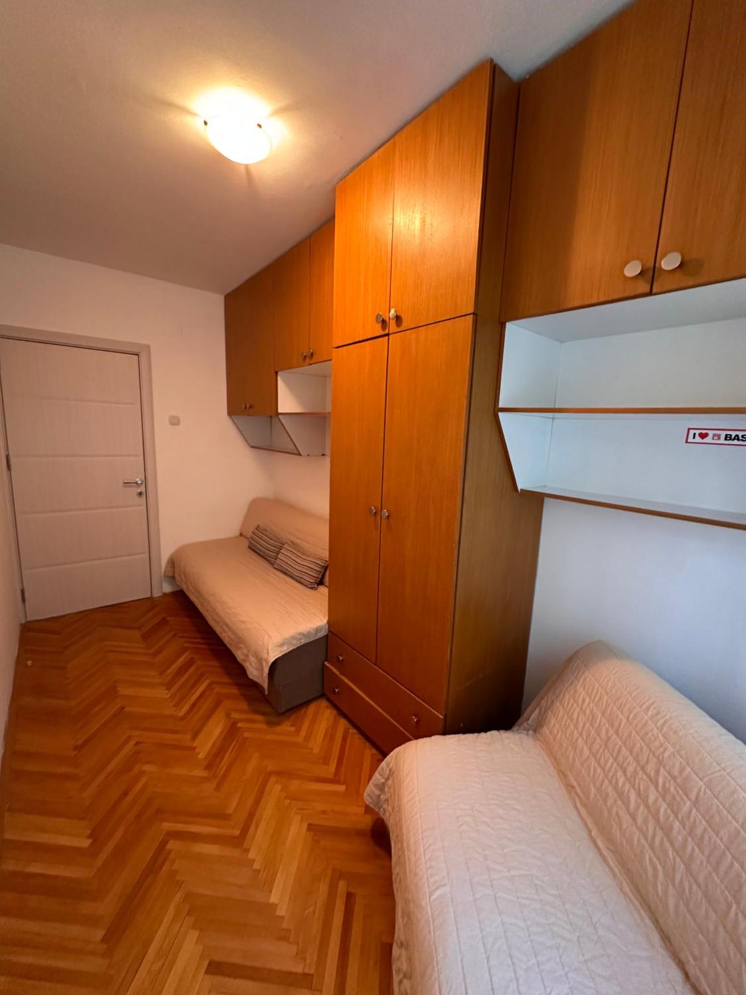 Viktor Apartment Kumanovo Exterior foto